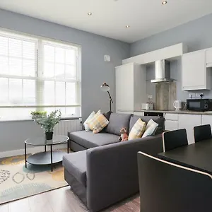 Apartment Arena - Stylish And Homely By The Ice Arena With Parking, Nottingham