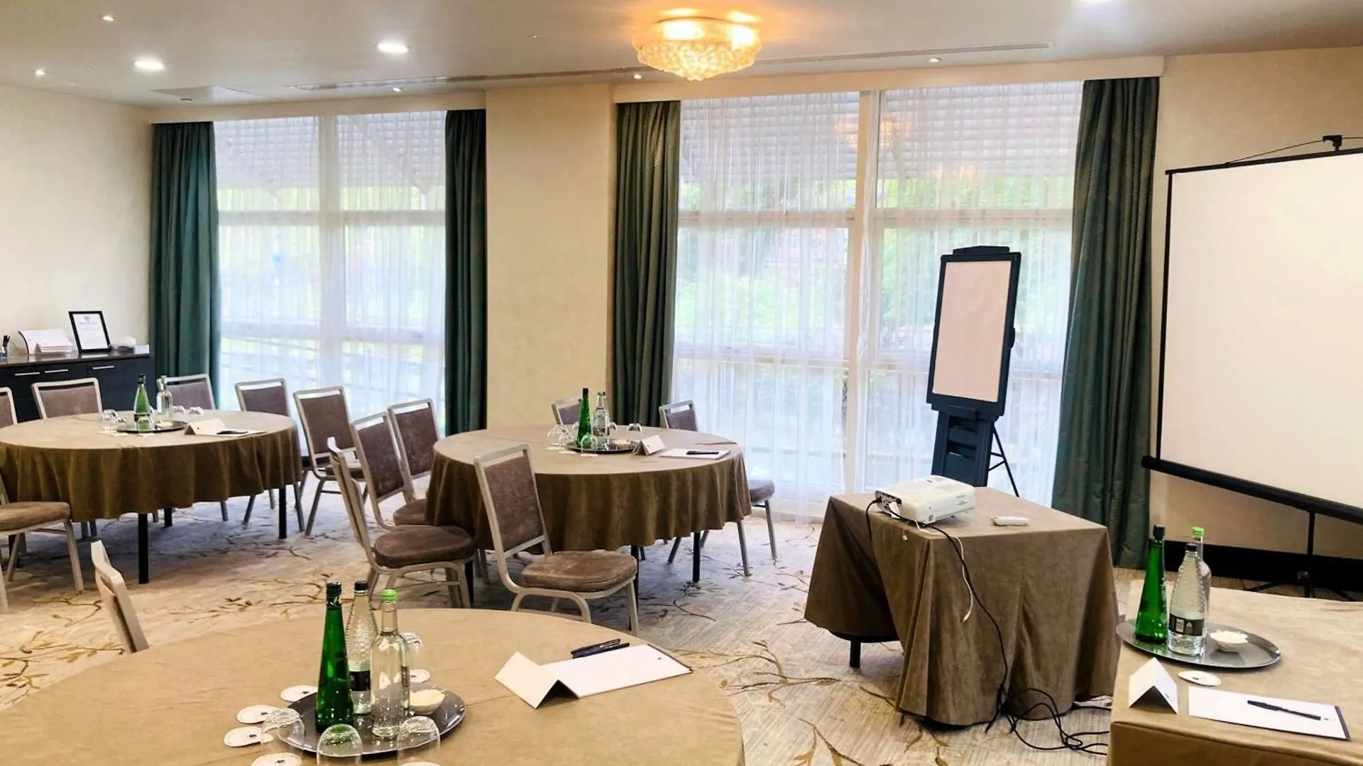 Doubletree By Hilton Hotel Nottingham - Gateway